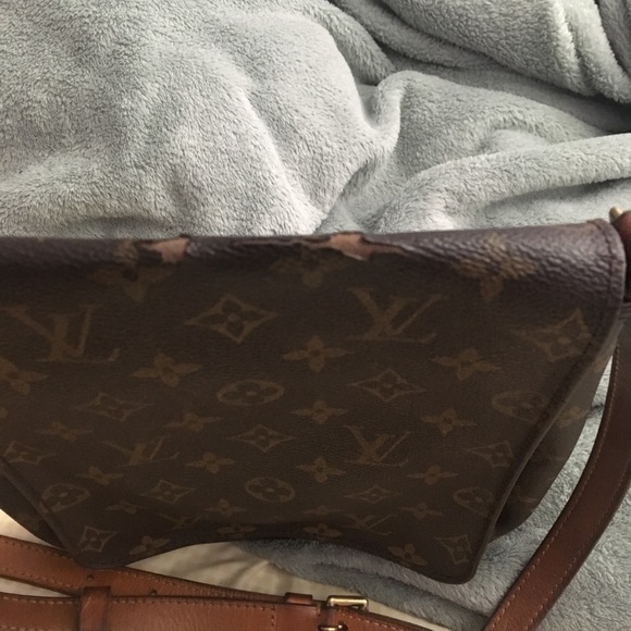 Louis Vutton Musette Crossbody - Picture 2 of 4